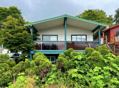 811 Oceanview Dr, Daajing Giids, BC, V0T1S0 | Card Image