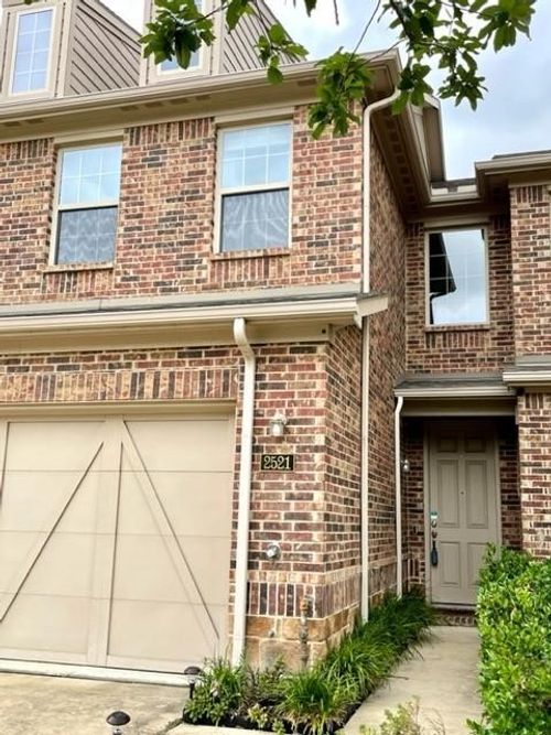2521 Jackson Dr, Lewisville, TX, 75067-8232 | Card Image