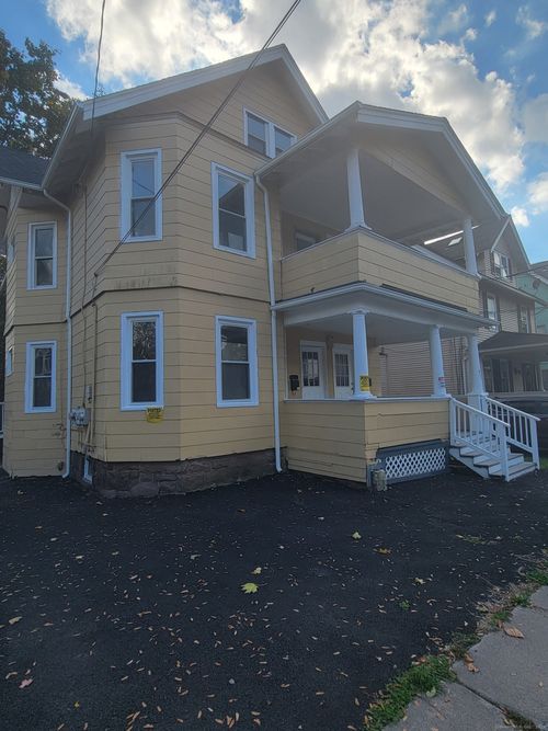 45 Warrenton Ave, Hartford, CT, 06105-3925 | Card Image