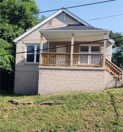 1109 Rosalie Dr, Charleston, WV, 25302-3525 | Card Image