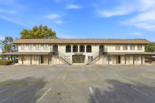 825 9th Street, Marysville, CA, 95901 | Card Image