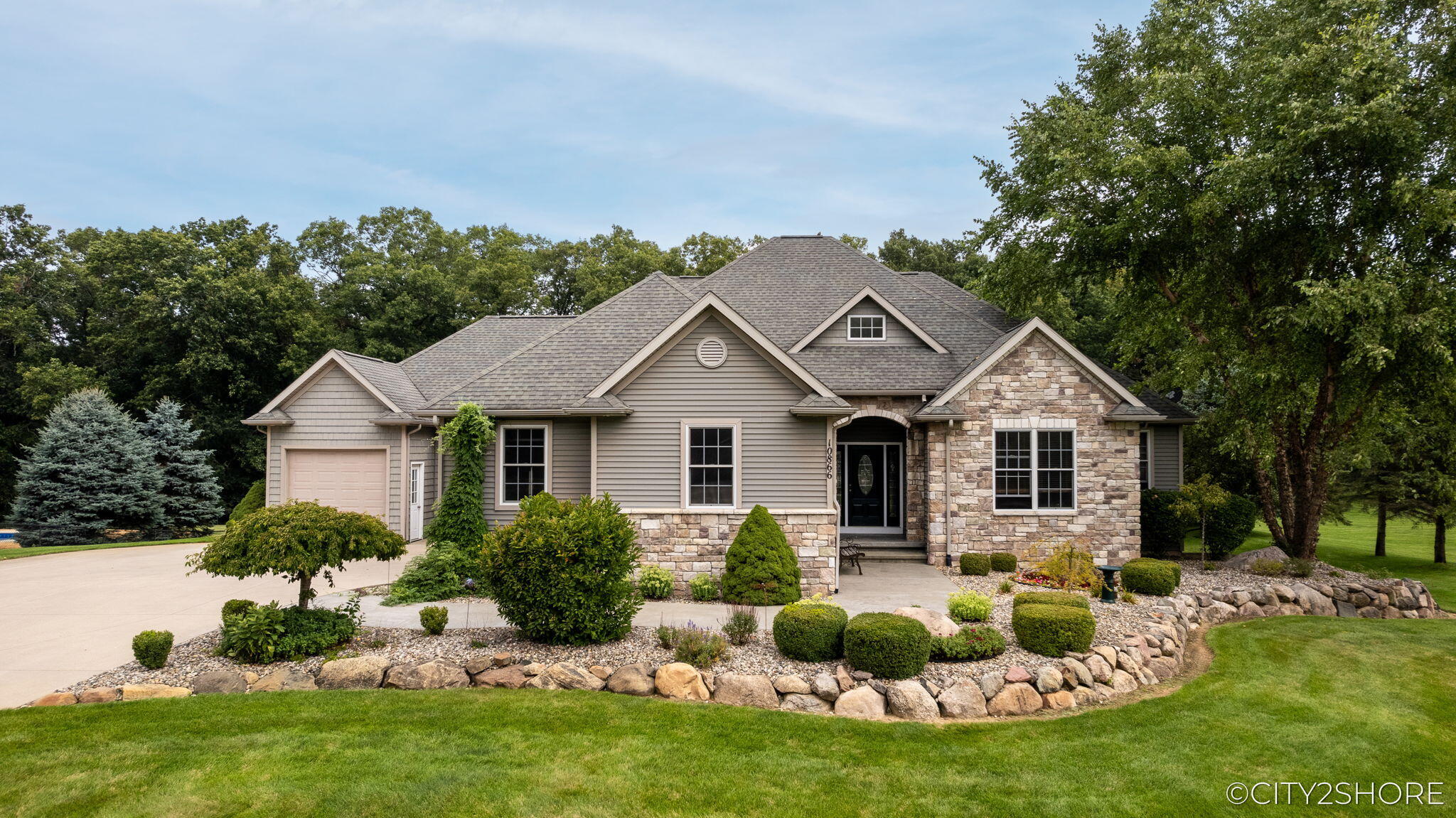 Duval Cir, Kalamazoo, MI 49009