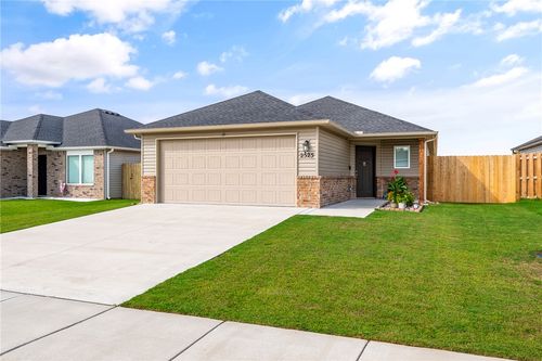 2525 E Fox Bury St, Siloam Springs, AR, 72761-7268 | Card Image