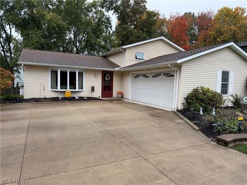 3281 Twain Circle, Brunswick, OH, 44212 | Card Image