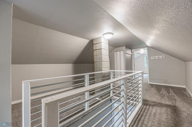 Upper level | Image 32