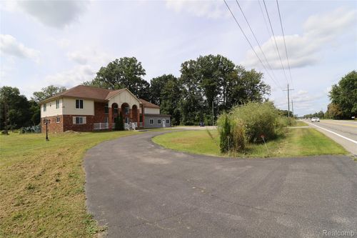 2780 Denton Rd, Canton, MI, 48188-1626 | Card Image