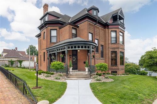 1328 Francis St, Saint Joseph, MO, 64501-2319 | Card Image