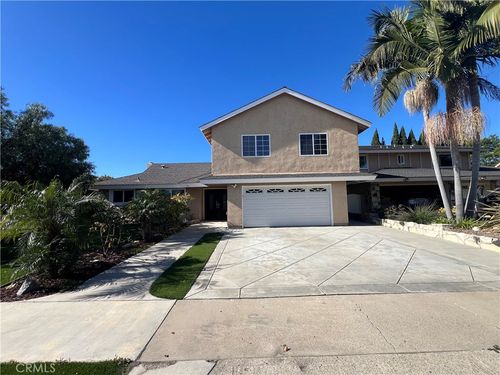 16091 Gold Cir, Huntington Beach, CA, 92647-3353 | Card Image