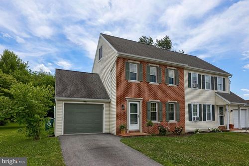 14 Hemlock Ln, STRASBURG, PA, 17579-1115 | Card Image