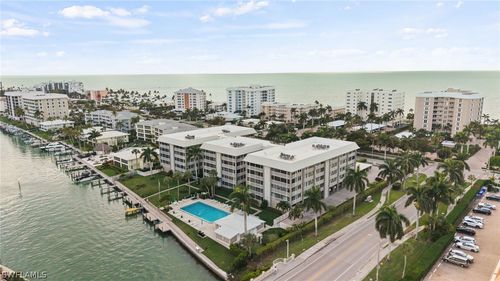 410-2880 Gulf Shore Blvd N, NAPLES, FL, 34103-4326 | Card Image
