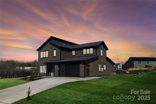 97 Scott Meadows Dr, Asheville, NC, 28801 | Card Image