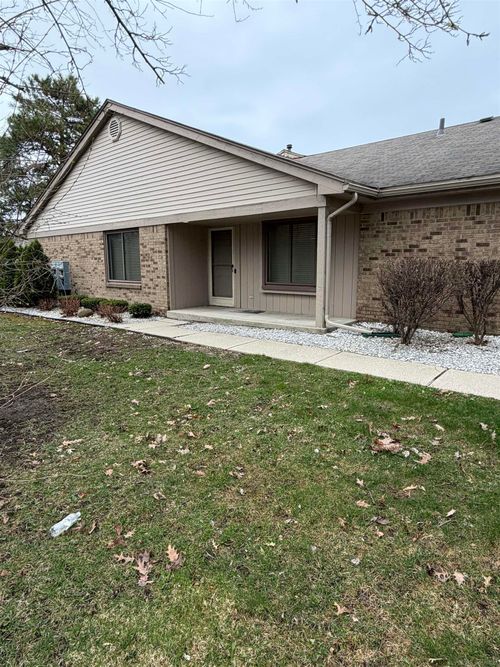 32867 Harmon Court, Roseville, MI, 48066 | Card Image