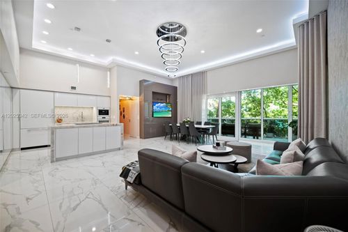310-1800 S Ocean Dr, Hallandale Beach, FL, 33009-7718 | Card Image