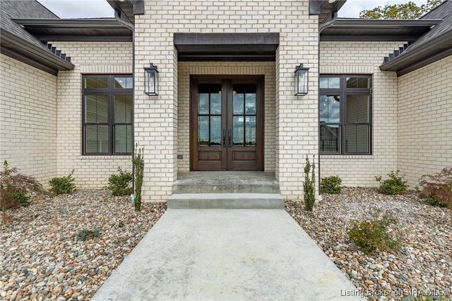 2034 Andres Way, Home with 5 bedrooms, 4 bathrooms and null parking in Floyds Knobs IN | Image 6