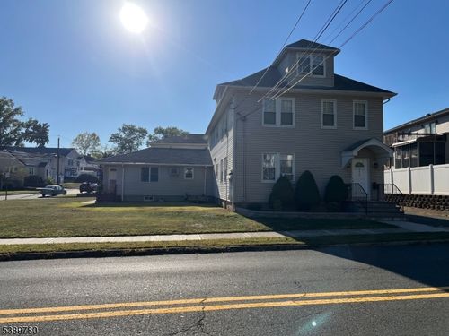 apt-2-215 Saddle River Rd, Saddle Brook, NJ, 07663-4667 | Card Image