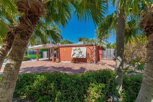 2109 Avenue B, BRADENTON BEACH, FL, 34217 | Card Image