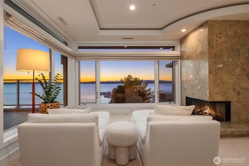 apt-d7-225 2nd St S, Kirkland, WA, 98033-6516 | Card Image