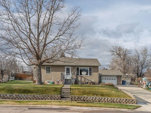 2038 12th Ave, Belle Fourche, SD, 57717-2210 | Card Image