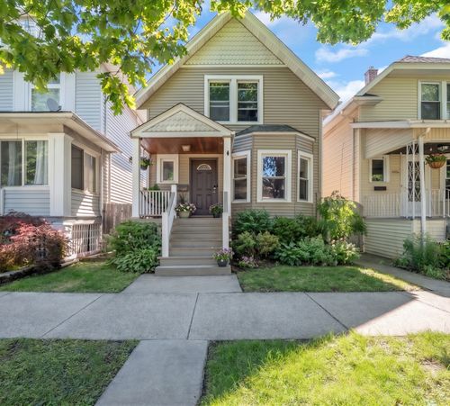 524 Highland Ave, Oak Park, IL, 60304-1523 | Card Image