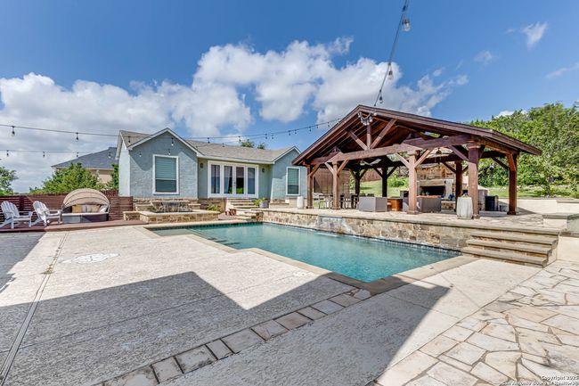 21903 Roan Blf, House other with 6 bedrooms, 5 bathrooms and null parking in San Antonio TX | Image 5