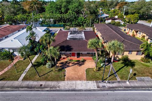 8640 Ne 2nd Ave, El Portal, FL, 33138-3004 | Card Image