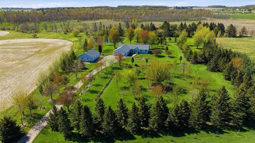 W309 Pine Creek Road, FREMONT, WI, 54420 | Card Image