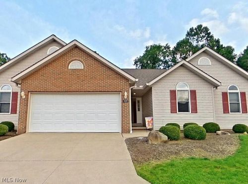 1437 Waters Edge Dr, Akron, OH, 44313-8829 | Card Image