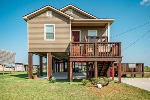 172 Curlew St, Sargent, TX, 77414 | Card Image