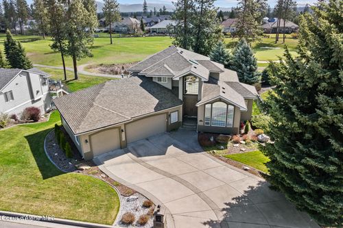 744 N Dundee Dr, Post Falls, ID, 83854-8886 | Card Image