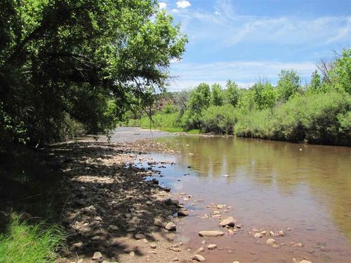 140 County Road B41f, Ribera, NM, 87560-8012 | Card Image