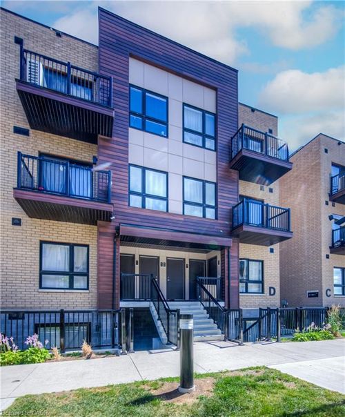 d13-10 Palace St, Kitchener, ON, N2E0J3 | Card Image