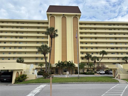 405-4725 Cove Cir, St Petersburg, FL, 33708-2854 | Card Image
