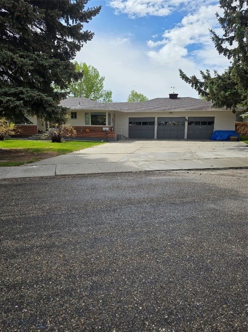 606 S Arizona St, Dillon, MT, 59725-3008 | Card Image