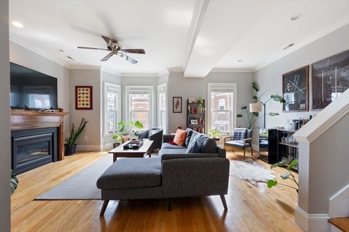 2-1 Pacific St, Boston, MA, 02127-2928 | Card Image