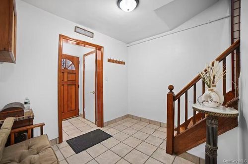 7204 Calamus Ave, Woodside, NY, 11377-7628 | Card Image