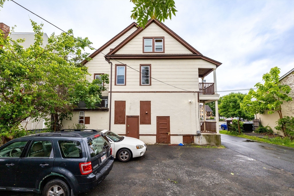 Commercial Sale in Springfield 3
