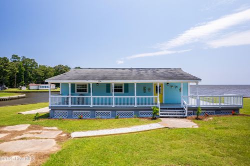 124 Holiday Knl, Hertford, NC, 27944-9687 | Card Image