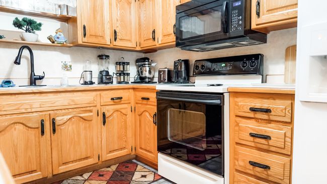 Kitchen | Image 17