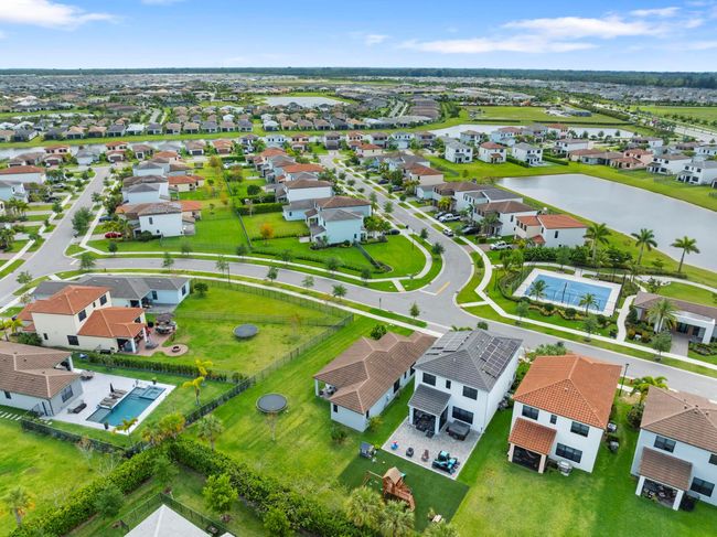 16450 Sandy Shore Dr, House other with 2 bedrooms, 2 bathrooms and null parking in Westlake FL | Image 42