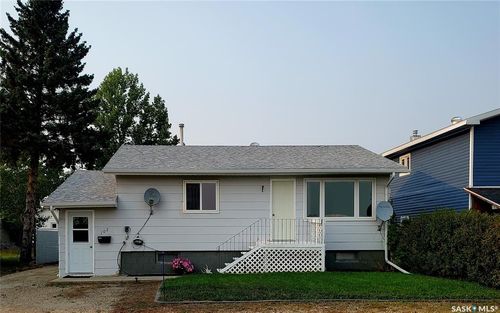102 Railway Avenue E, Waldeck, SK, S0H4J0 | Card Image