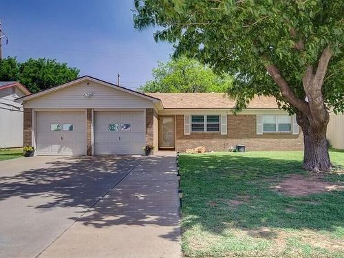 4918 55th St, Lubbock, TX, 79414-4111 | Card Image
