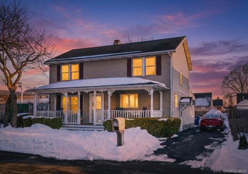 11 Lay St, Kingston, NY, 12401-1717 | Card Image