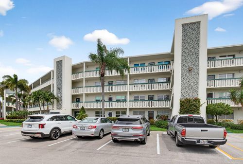 3084 Oakridge U, Deerfield Beach, FL, 33442-1980 | Card Image