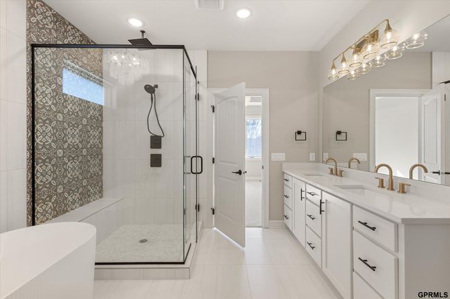 21859 B St, House other with 6 bedrooms, 4 bathrooms and 4 parking in Elkhorn NE | Image 21
