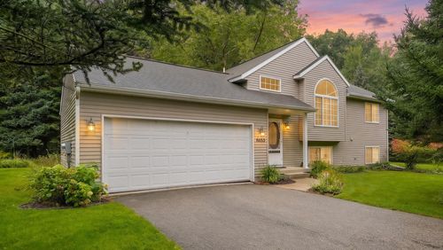 8655 Wildcat Run Dr Ne, Rockford, MI, 49341-7726 | Card Image