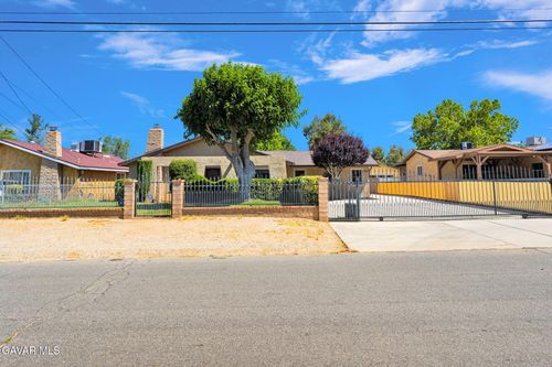 4139 W Avenue L6, Lancaster, CA, 93536-4233 | Card Image