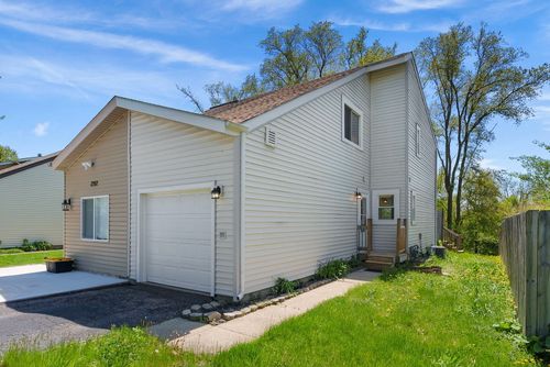 27W149 Cooley Ave, Winfield, IL, 60190-1367 | Card Image