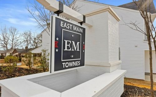 209 Sparta Ln, Spartanburg, SC, 29303 | Card Image