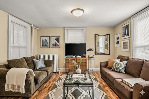 126 N Franklin St, Madison, WI, 53703-2310 | Card Image