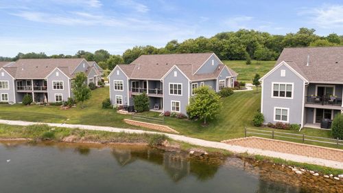 N55W35141 Coastal Avenue, Oconomowoc, WI, 53066 | Card Image